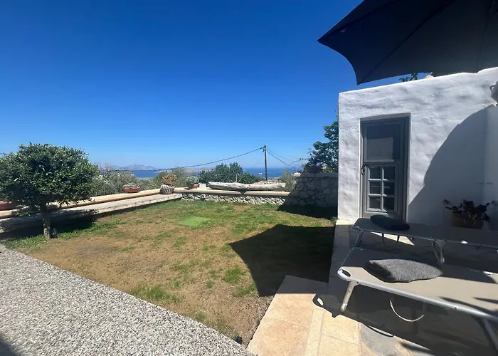 Moeses House