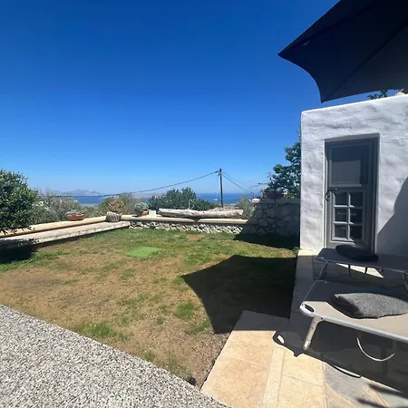 Moeses House