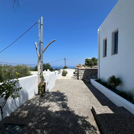 Moeses House Asfendiou