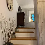 Moeses House Tatil Evi