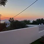 Moeses House * Asfendiou